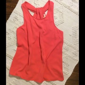 Boutique Top - key hole back